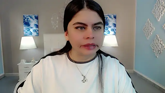 Snapshot of maddissonivanova chatting on November 23, 2025, 7:13 pm maddissonivanova online show from November 23, 2025, 7:13 pm