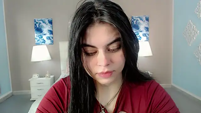 Snapshot of maddissonivanova chatting on November 17, 2025, 4:05 am maddissonivanova online show from November 17, 2025, 4:05 am