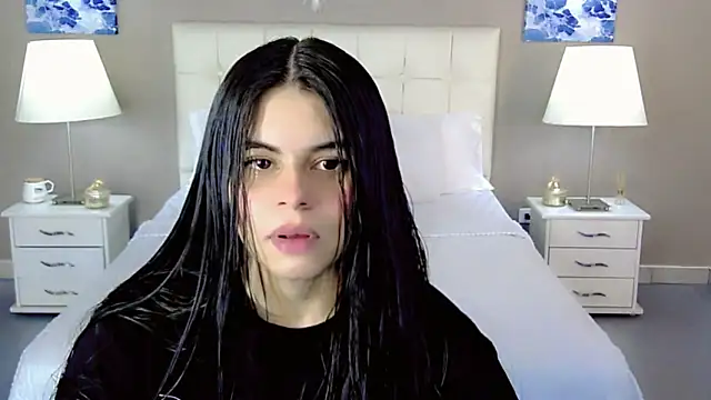 Snapshot of maddissonivanova chatting on September 23, 2025, 7:10 pm maddissonivanova online show from September 23, 2025, 7:10 pm