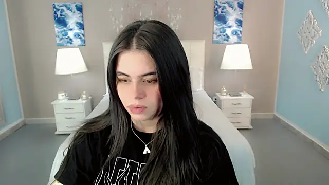 Snapshot of maddissonivanova chatting on October 9, 2025, 7:25 pm maddissonivanova online show from October 9, 2025, 7:25 pm