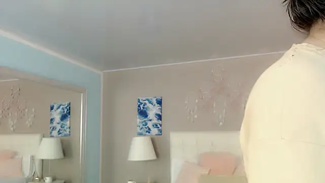 Snapshot of maddissonivanova chatting on November 14, 2025, 7:17 pm maddissonivanova online show from November 14, 2025, 7:17 pm