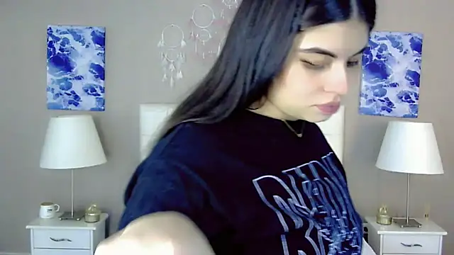 Snapshot of maddissonivanova chatting on September 30, 2025, 6:47 pm maddissonivanova online show from September 30, 2025, 6:47 pm