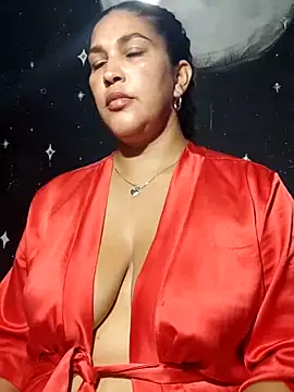 Snapshot of Ivy_horse_ chatting on April 14, 2026, 2:05 am Ivy horse online show from April 14, 2026, 2:05 am