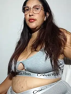 Snapshot of Ivy_horse_ chatting on March 8, 2026, 2:37 am Ivy horse online show from March 8, 2026, 2:37 am
