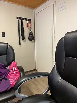 Karen18 boobs online show from March 13, 2026, 3:11 am