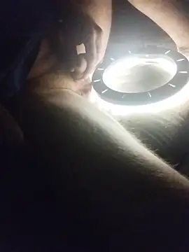 Snapshot of peepformance chatting on December 19, 2025, 8:33 pm peepformance online show from December 19, 2025, 8:33 pm