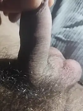 Snapshot of peepformance chatting on November 16, 2025, 8:35 pm peepformance online show from November 16, 2025, 8:35 pm