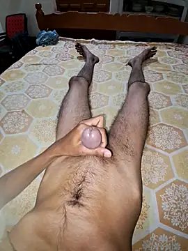 loveblzz online show from June 9, 2026, 6:53 pm