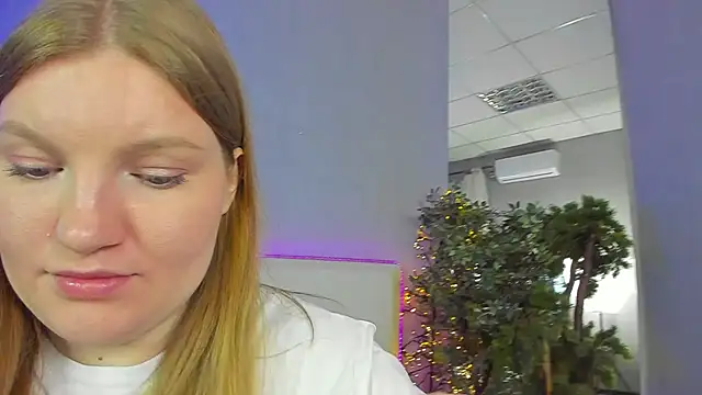 Snapshot of AshleyJoness chatting on May 12, 2026, 5:15 am AshleyJoness online show from May 12, 2026, 5:15 am