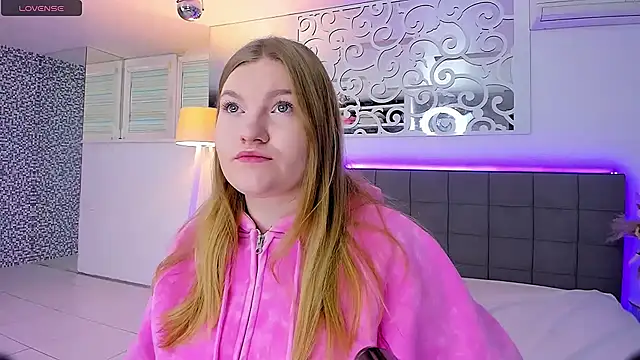 Snapshot of AshleyJoness chatting on December 2, 2025, 6:15 am AshleyJoness online show from December 2, 2025, 6:15 am