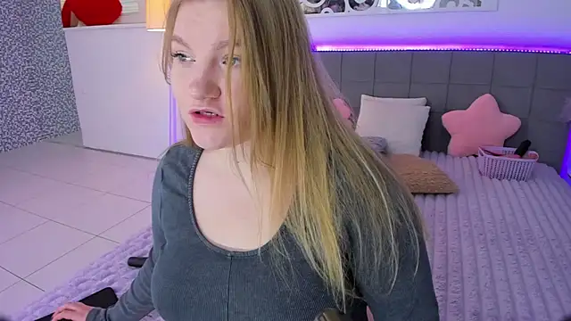 Snapshot of AshleyJoness chatting on December 4, 2025, 6:01 am AshleyJoness online show from December 4, 2025, 6:01 am