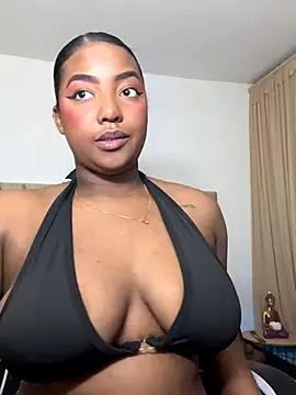 Snapshot of Naomisweett1 chatting on September 25, 2025, 11:49 am Naomisweett1 online show from September 25, 2025, 11:49 am