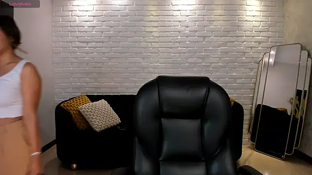 LiamCarterX online show from November 15, 2025, 4:05 am