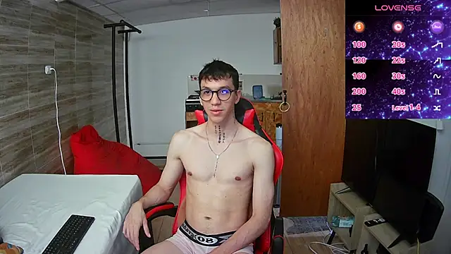 angelicious  online show from October 29, 2025, 12:26 pm