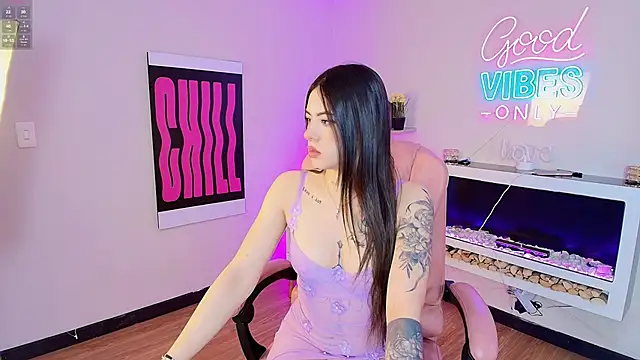 Snapshot of Alice_Vixen chatting on February 28, 2026, 12:27 pm Alice Vixen online show from February 28, 2026, 12:27 pm