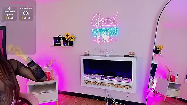 Alice Vixen online show from March 13, 2026, 12:21 pm