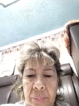Snapshot of OliviaMorris1 chatting on May 12, 2026, 11:05 am OliviaMorris1 online show from May 12, 2026, 11:05 am