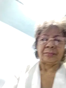 Snapshot of OliviaMorris1 chatting on May 1, 2026, 11:59 am OliviaMorris1 online show from May 1, 2026, 11:59 am