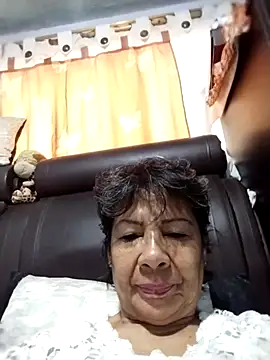 OliviaMorris1 online show from November 18, 2025, 3:04 pm