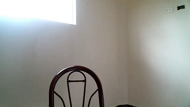 Snapshot of Monserrat_Sweet chatting on October 23, 2025, 4:05 pm Monserrat Sweet online show from October 23, 2025, 4:05 pm