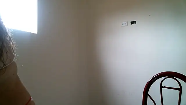 Snapshot of Monserrat_Sweet chatting on October 31, 2025, 7:43 pm Monserrat Sweet online show from October 31, 2025, 7:43 pm