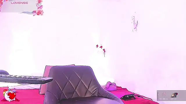 Snapshot of Sol_Vanegas chatting on April 4, 2026, 7:42 pm Sol Vanegas online show from April 4, 2026, 7:42 pm