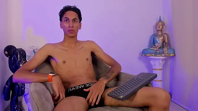 Snapshot of CamiiloRivera chatting on September 24, 2025, 10:44 am CamiiloRivera online show from September 24, 2025, 10:44 am