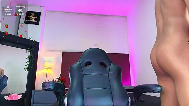 Snapshot of Lucass_love chatting on January 12, 2026, 2:24 pm Lucass love online show from January 12, 2026, 2:24 pm