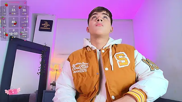 Snapshot of Lucass_love chatting on January 6, 2026, 1:37 pm Lucass love online show from January 6, 2026, 1:37 pm