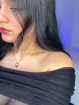 lunatorch online show from October 24, 2025, 1:21 pm