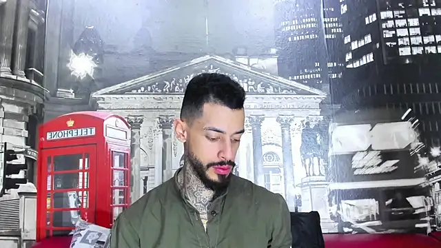 VinzenzRizzo online show from October 2, 2025, 9:29 pm