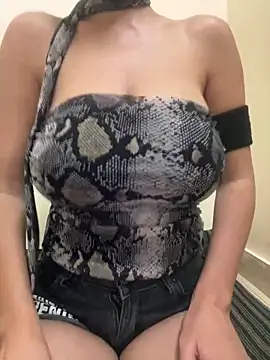 TEEN-BEBO online show from April 11, 2026, 7:56 am