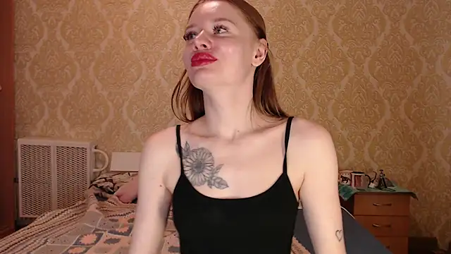 Kitkaat00 online show from February 19, 2026, 7:27 am