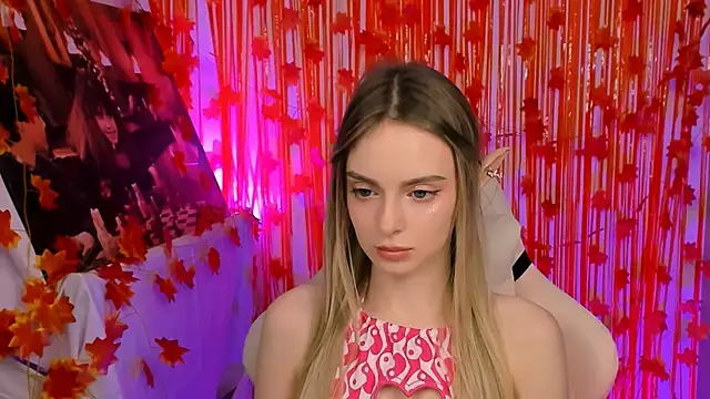 JuliaBrewwer online show from October 30, 2025, 12:36 pm