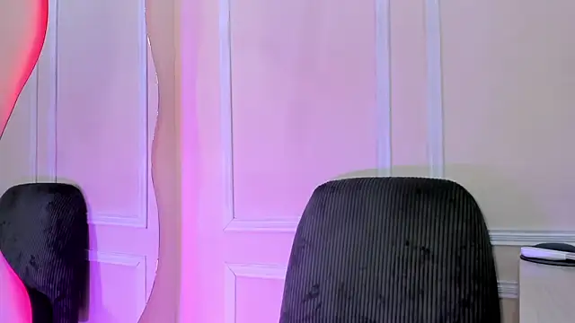 Snapshot of dulce_fiore07 chatting on December 20, 2025, 11:24 am dulce fiore07 online show from December 20, 2025, 11:24 am