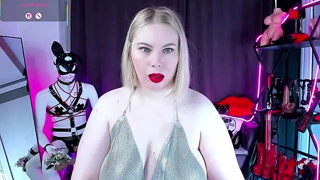 Anna Maxwell online show from April 19, 2026, 2:01 am