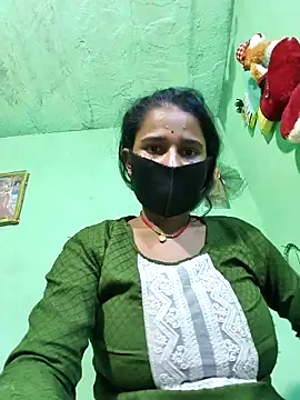 PIHU999 online show from November 6, 2025, 2:10 pm