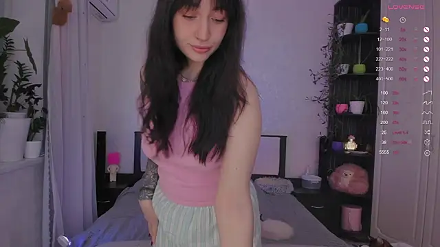 AriellaAllure online show from November 21, 2025, 1:54 pm