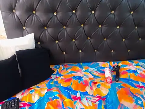 Snapshot of DojaBoootie chatting on November 26, 2025, 5:18 am DojaBoootie online show from November 26, 2025, 5:18 am