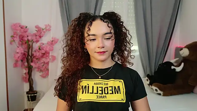 Snapshot of Taylor_Tina chatting on September 26, 2025, 10:00 am Taylor Tina online show from September 26, 2025, 10:00 am