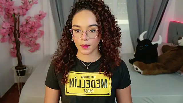 Snapshot of Taylor_Tina chatting on September 14, 2025, 8:15 am Taylor Tina online show from September 14, 2025, 8:15 am