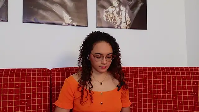 Taylor Tina online show from February 15, 2026, 8:19 pm