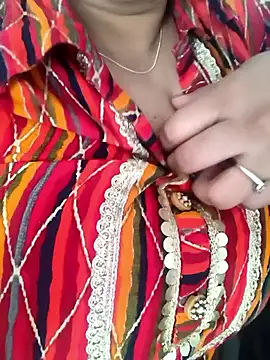 MISS RIYA14 online show from January 18, 2026, 11:13 am