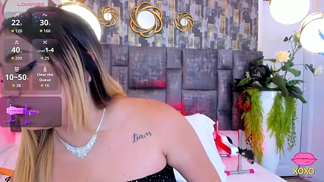 PatyLawrence online show from November 21, 2025, 4:22 am