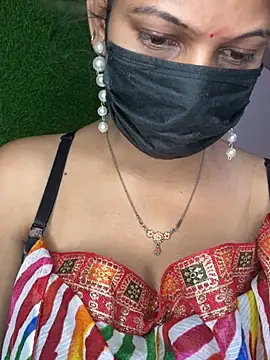 Snapshot of SEXY-SIMI-BHABI chatting on May 12, 2026, 11:55 pm SEXY-SIMI-BHABI online show from May 12, 2026, 11:55 pm