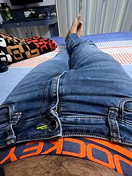 black-beast123 online show from November 30, 2025, 1:45 pm