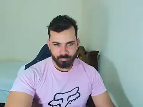 Snapshot of max_love255 chatting on October 6, 2025, 7:03 pm max love255 online show from October 6, 2025, 7:03 pm