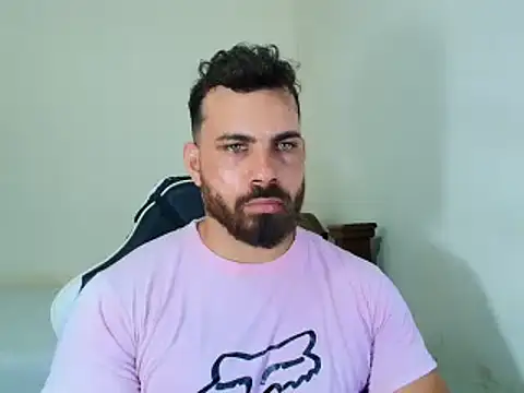 Snapshot of max_love255 chatting on October 31, 2025, 9:54 pm max love255 online show from October 31, 2025, 9:54 pm