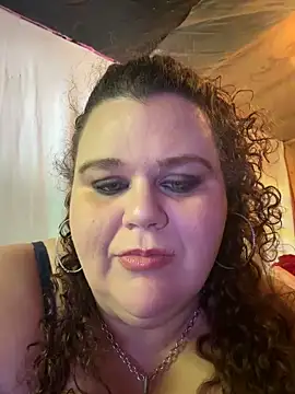 Snapshot of Fatpussybigass chatting on June 17, 2026, 1:43 pm Fatpussybigass online show from June 17, 2026, 1:43 pm