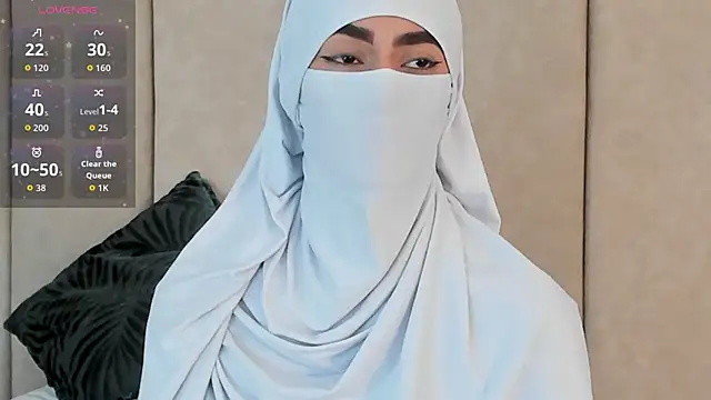 Snapshot of _Zahiira_ chatting on November 18, 2025, 12:08 pm Zahiira online show from November 18, 2025, 12:08 pm